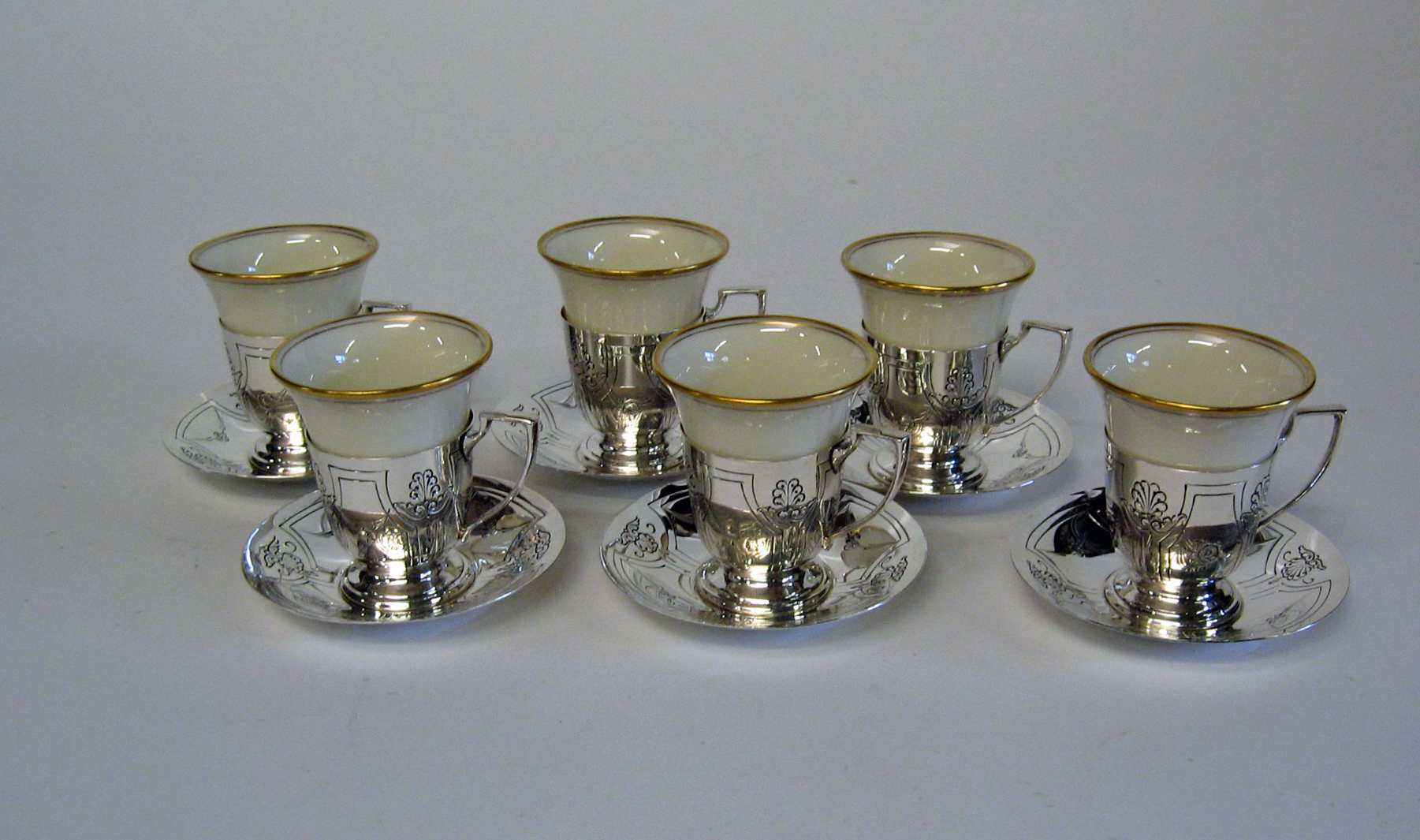 Appraisal: A set of six American sterling silver demitasse cups and