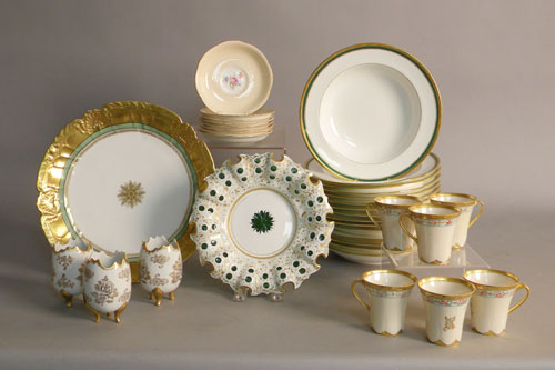 Appraisal: Fifteen green and white with gilt rim cream soups together