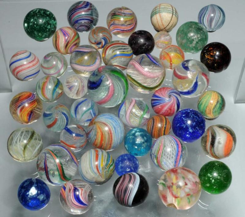 Appraisal: Lot of Assorted Marbles Description Includes onionskin mica Indian swirl