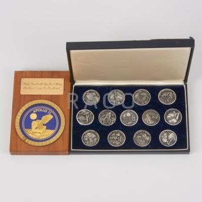 Appraisal: SPACE MEDALS Forty six pieces USA - Bronze nickel silver