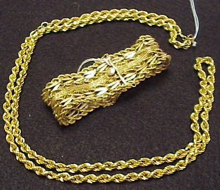 Appraisal: JEWELRY K yellow gold fancy link bracelet inches long inch