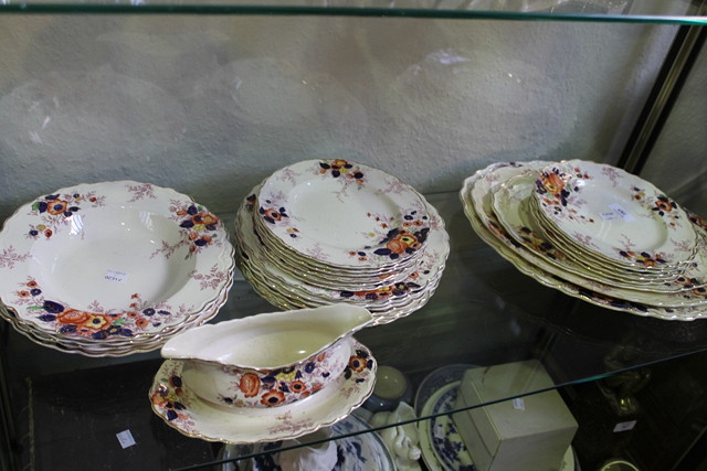 Appraisal: A COLLECTION OF CROWN DUCAL SELBY PATTERN DINNER WARE with