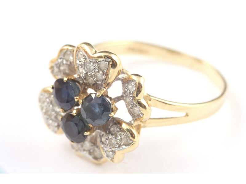 Appraisal: K Sapphire Diamond Floral Shaped Ring one yellow gold ring