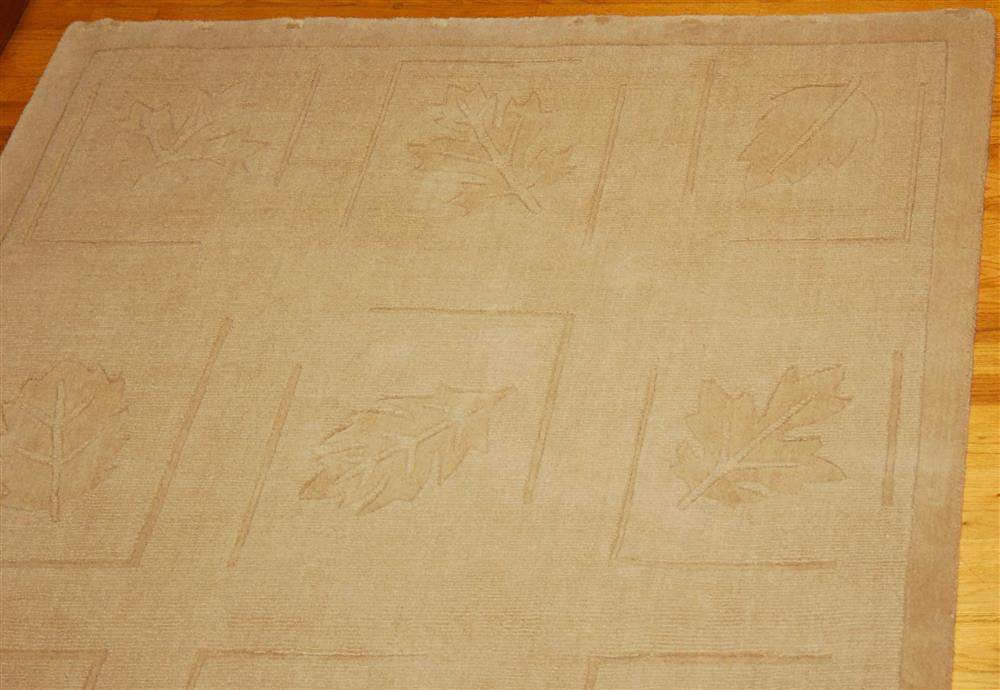 Appraisal: SPHINX BY ORIENTAL WEAVERS SIMPLICITY COLLECTION BOXED LEAF RUG