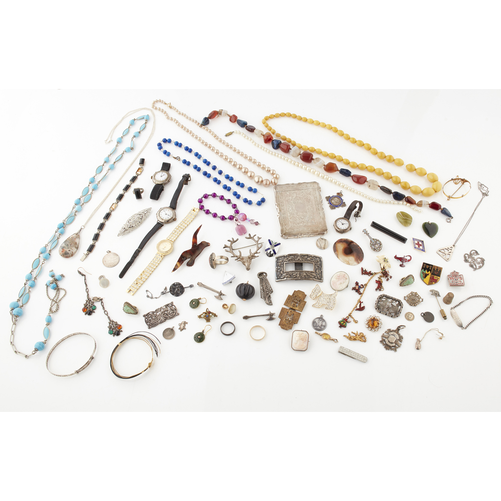 Appraisal: A collection of jewellery to include various beaded necklaces silver