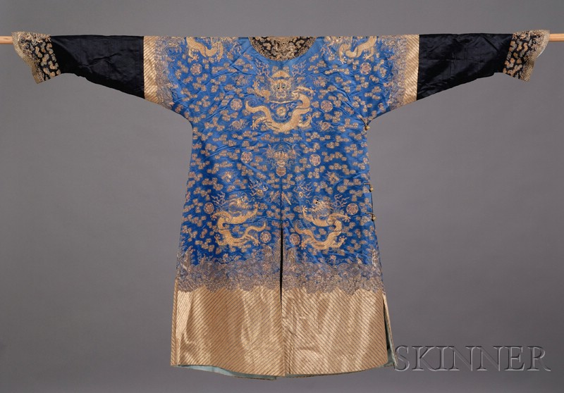 Appraisal: Dragon Robe China th century embroidery of dragons and Shou