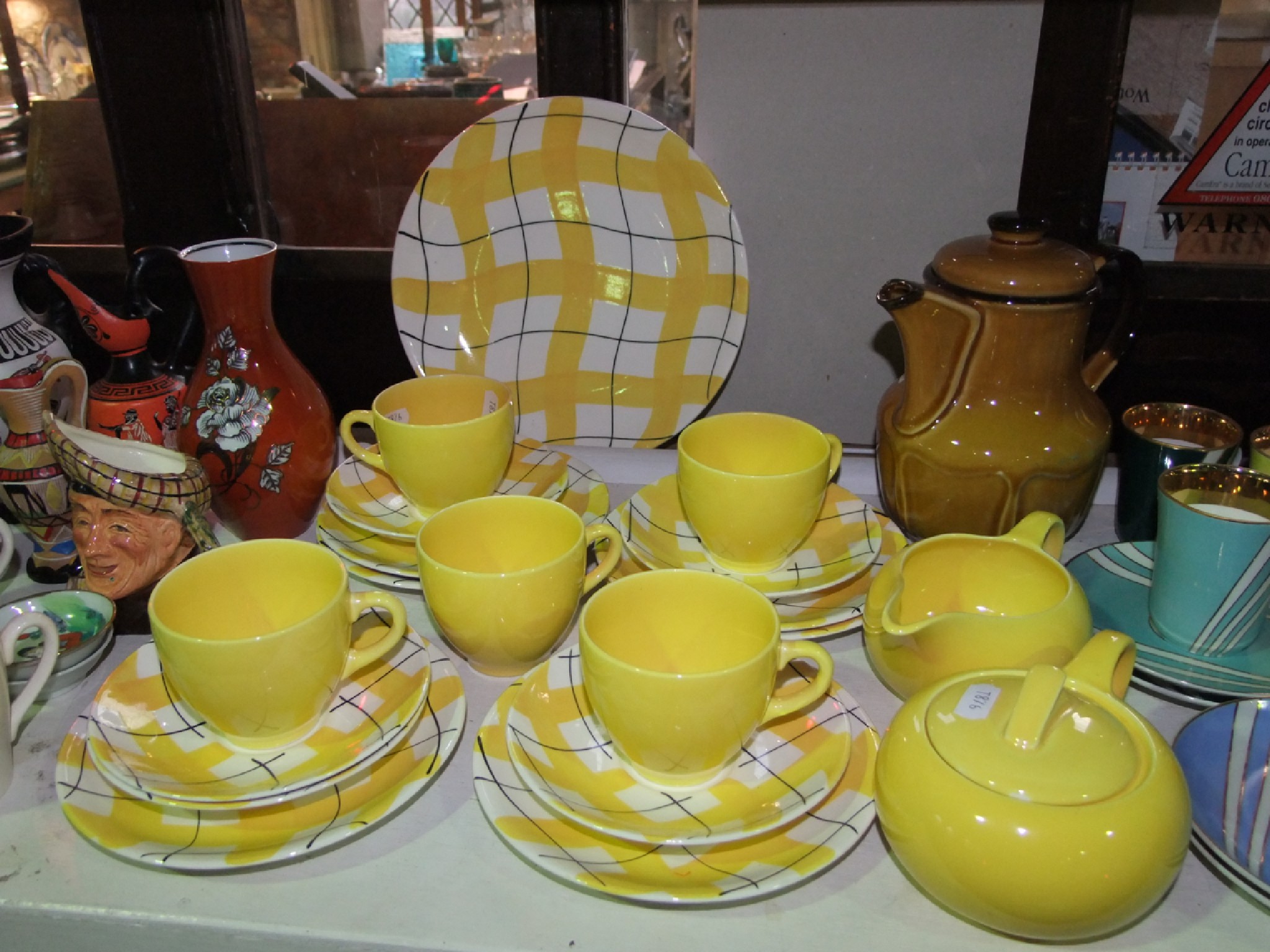 Appraisal: A quantity of ceramics including Empire tea wares with yellow