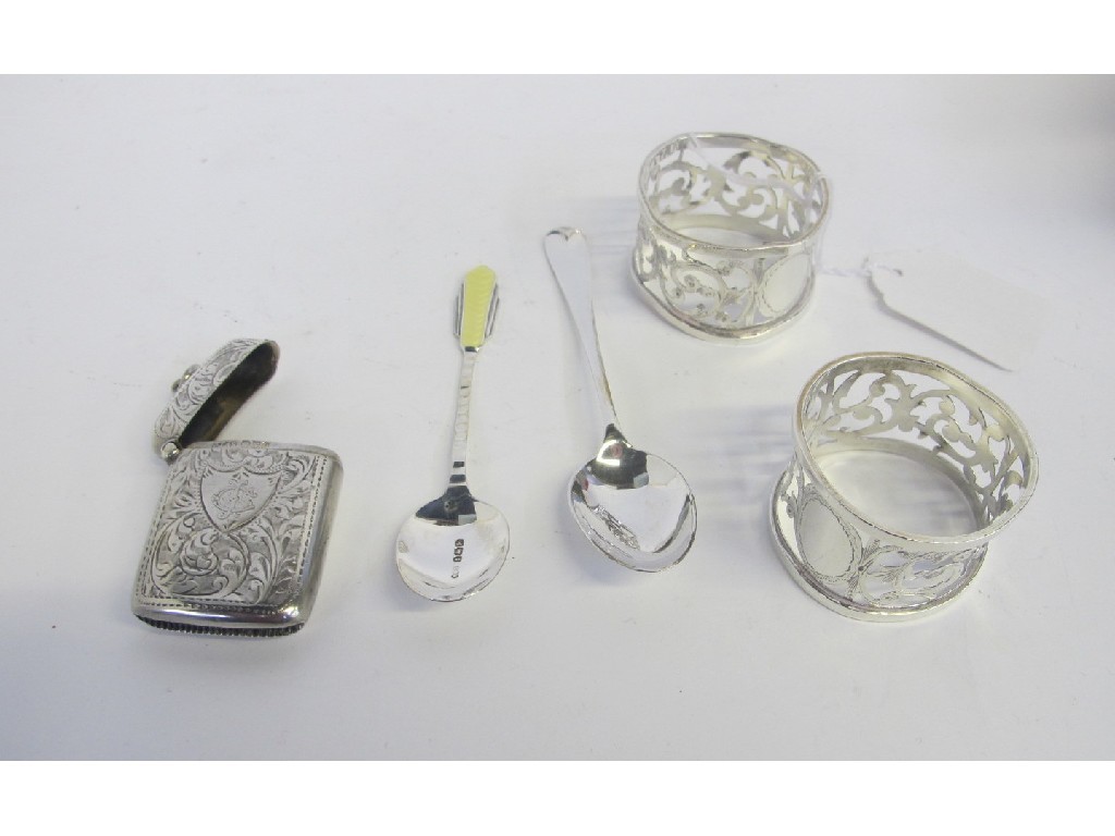 Appraisal: Lot comprising silver vesta two silver spoons and a pair