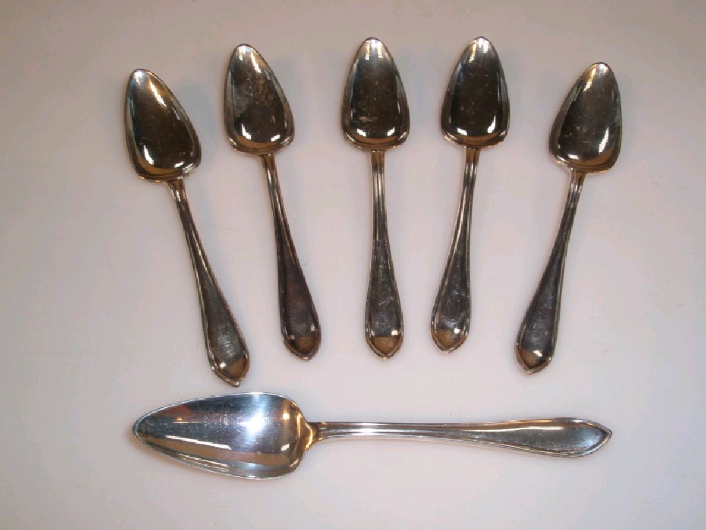 Appraisal: A set of six George VI silver grapefruit spoons Sheffield