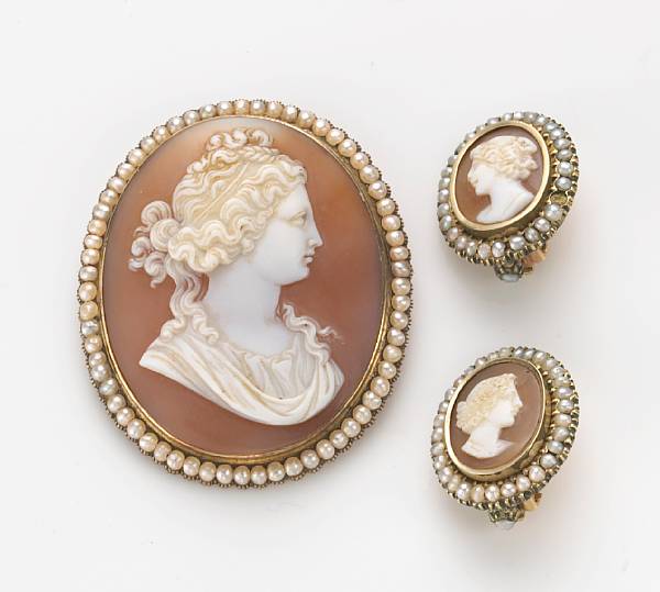 Appraisal: A suite of Victorian shell cameo seed pearl and k