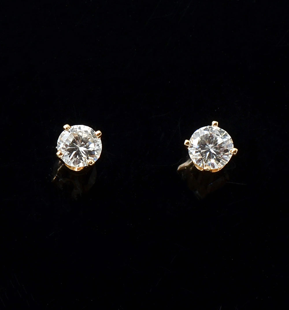 Appraisal: K CTW DIAMOND STUD EARRINGS Round brilliant cut diamonds are