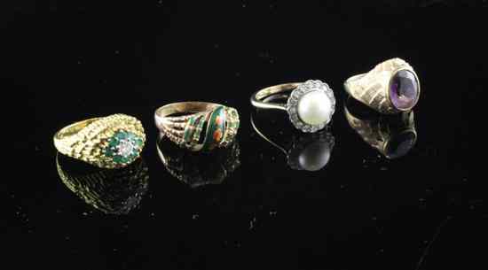 Appraisal: An early th century diamond and cultured pearl cluster ring