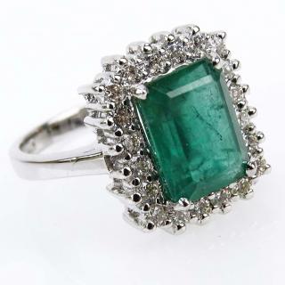 Appraisal: Contemporary Carat Emerald Diamond and Karat White Gold Ring Emerald