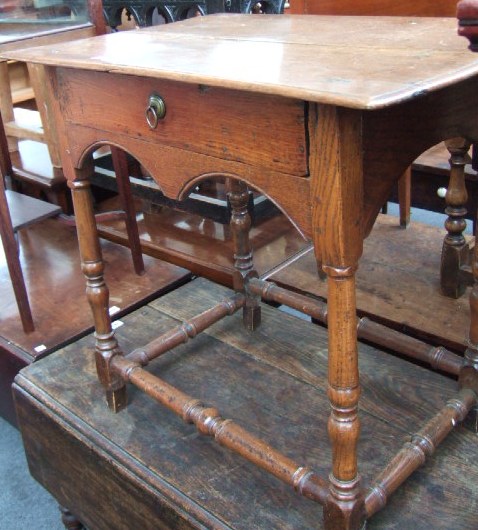 Appraisal: A William and Mary oak lowboy cm wide