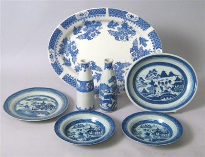 Appraisal: Seven pieces blue and white Chinese Export tablewares Including a