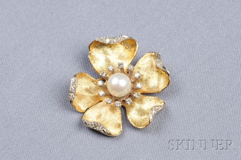 Appraisal: kt Gold Cultured Pearl and Diamond Flower Brooch with cultured