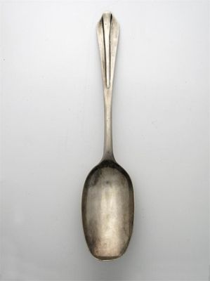 Appraisal: An unusual Queen Anne dog nose tablespoon with an applied