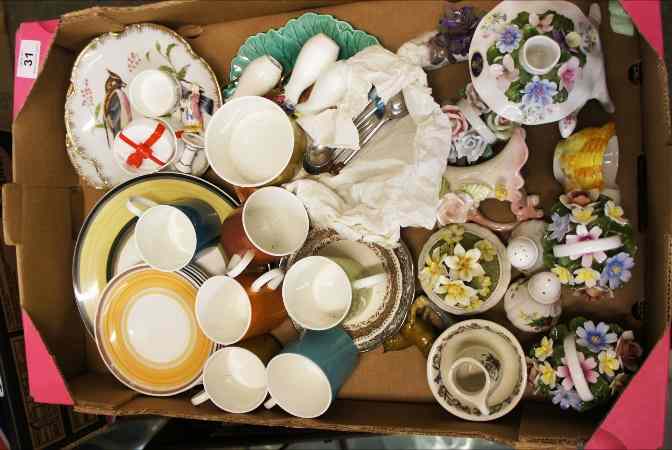 Appraisal: A collection of various pottery to include a Wedgwood Susie