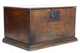 Appraisal: Jacobean small oak chest Jacobean small oak chest th century