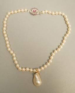 Appraisal: Pearl Necklace w Diamond Ruby K Gold Clasp an Pearl