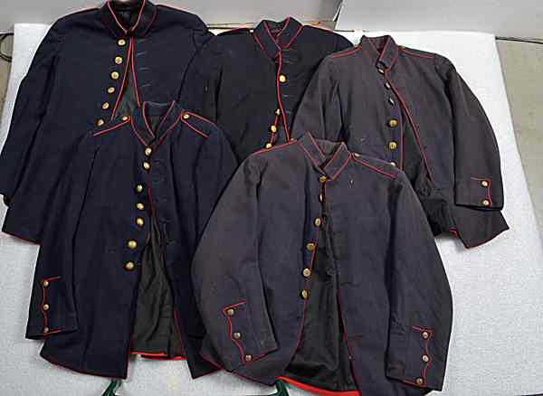 Appraisal: US WWI USMC Model Tunics Lot of Five Lot includes