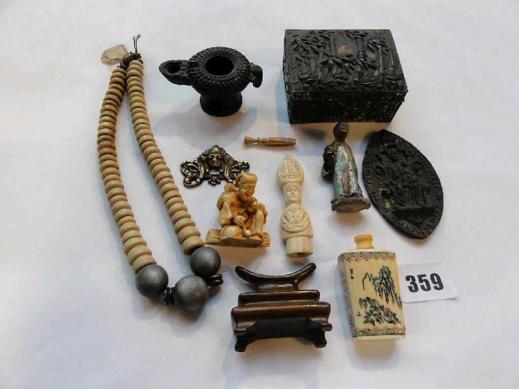 Appraisal: A box of miscellaneous containing a Chinese porcelain bottle chess