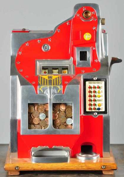 Appraisal: Mills QT Slot Machine Description Working Includes twin jackpot Early