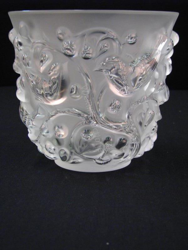 Appraisal: A Lalique crystal molded and frosted vase Avalon pattern circa