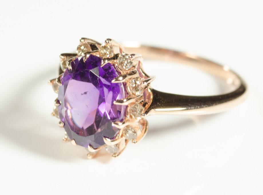 Appraisal: AMETHYST DIAMOND AND FOURTEEN KARAT GOLD RING The rose gold