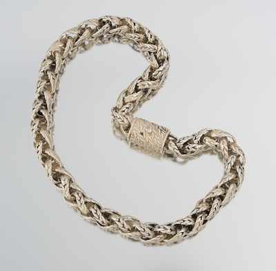 Appraisal: A John Hardy Heavy Sterling Silver Chain Sterling silver braided