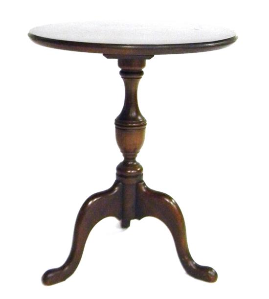 Appraisal: Hitchcock candlestand th C Queen Anne style with round top