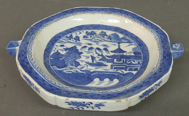 Appraisal: - Chinese blue and white Canton porcelain hot water plate