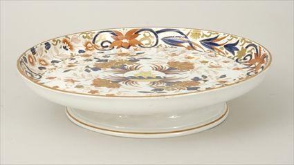 Appraisal: Wedgwood Pearlware Stand with Imari-Style Decoration in in diam