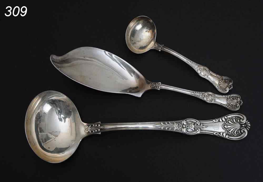 Appraisal: Tiffany Company Sterling Silver ''Shell'' Pattern Serving Pieces including ''