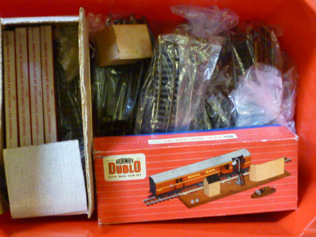 Appraisal: Hornby Dublo T P O Set boxed and a quantity