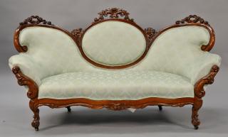 Appraisal: Victorian walnut loveseat lg in Victorian walnut loveseat lg in