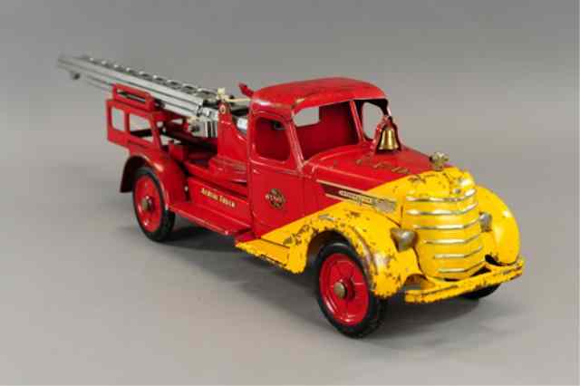 Appraisal: BUDDY 'L' HYDRAULIC AERIAL TRUCK C two tone slant pattern