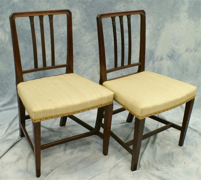 Appraisal: Set of mahogany Hepplewhite DR chairs backs with reeded stiles