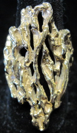 Appraisal: karat yellow gold ring'Rustic' abstract form