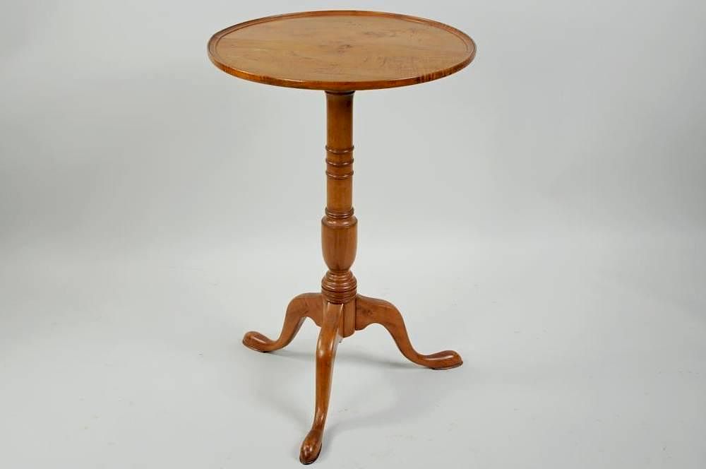 Appraisal: Queen Anne Style Dish Top Maple Candlestand Queen Anne style