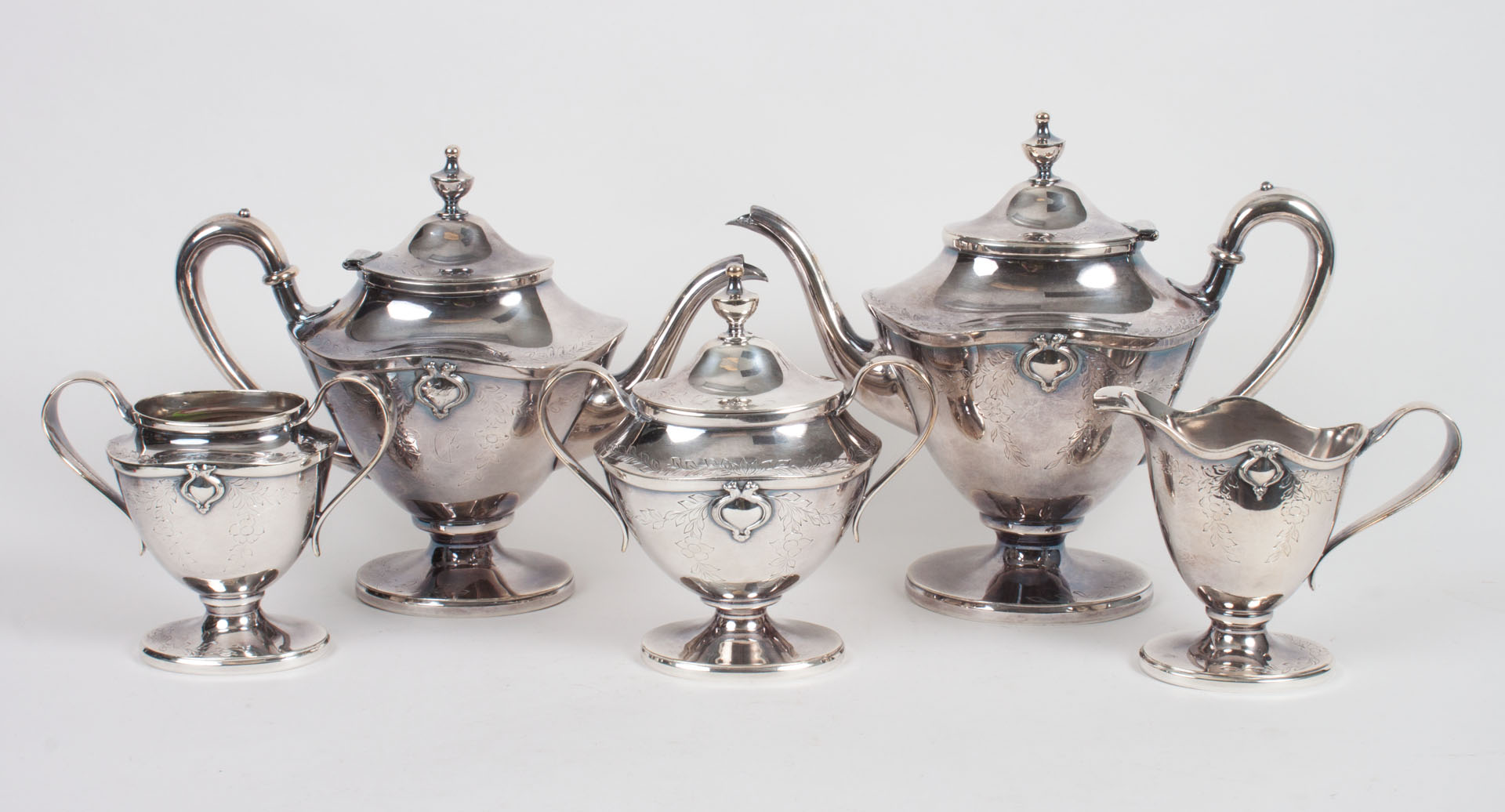 Appraisal: Meriden silver-plated -piece coffee tea service including coffee pot in