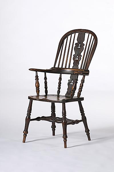 Appraisal: ENGLISH WINDSOR ARMCHAIR English Windsor armchair th century in oak