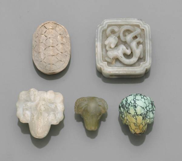 Appraisal: A group of five small jade and hardstone carvings Including