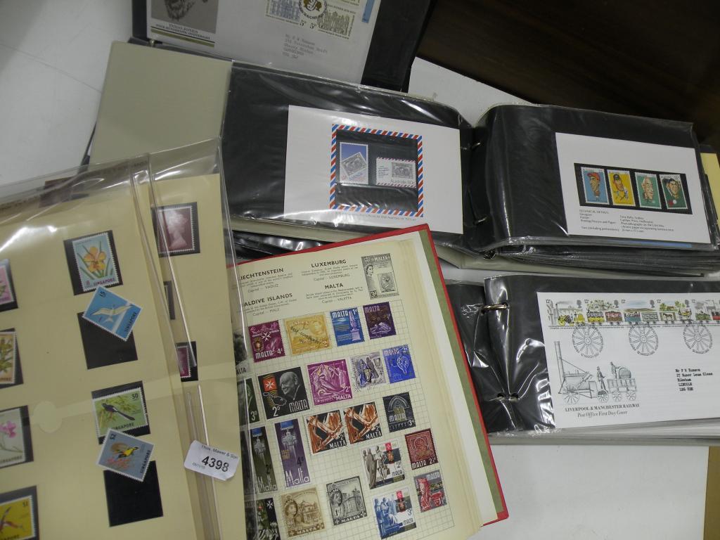 Appraisal: A large quantity of stamps stamp albums loose stamps etc