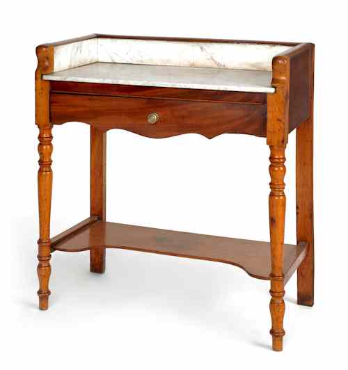 Appraisal: Sheraton mahogany washstand th c with a marble top and