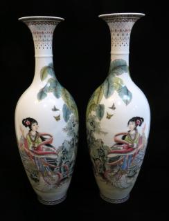 Appraisal: Pair th C Porcelain Garniture Vases Pair th C Porcelain