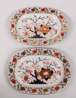 Appraisal: PAIR OF EARLY ENGLISH DERBY PLATTERS HAVING IRON RED MARK