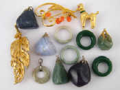 Appraisal: A quantity of costume and stone set jewellery including moss