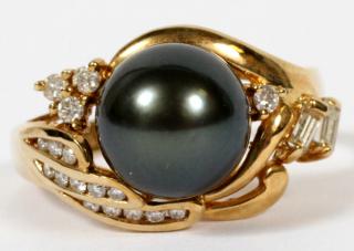 Appraisal: LADY'S PEARL AND DIAMOND RING LADY'S PEARL AND DIAMOND RING