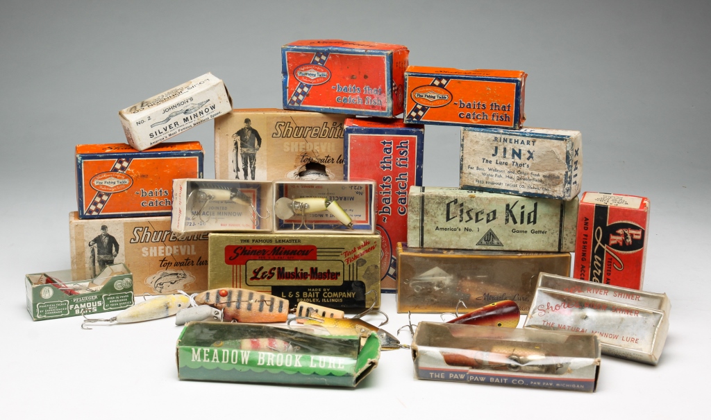 Appraisal: GROUP OF FISHING LURES American Twenty lures in original boxes